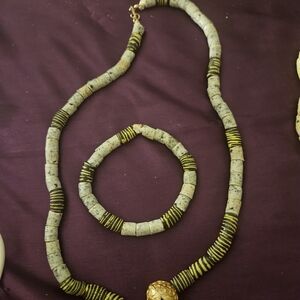 Afican Elegant Beaded Necklace in Gray and Gold
